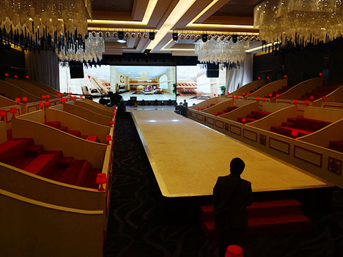 美動華人-調(diào)試現(xiàn)場